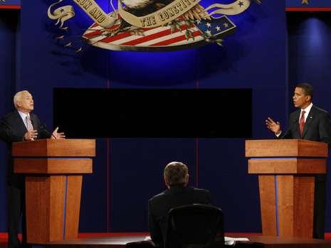 Обама води с 8% на Маккейн преди втория дебат