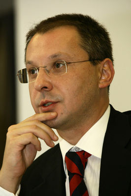 Станишев: Ще разгледам внимателно мотивите за оставката на Димитър Иванов