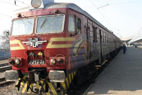Влак прегази самоубиец край Камено 