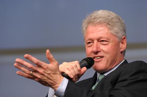 Бил Клинтън и Стинг събират пари за природозащитна организация