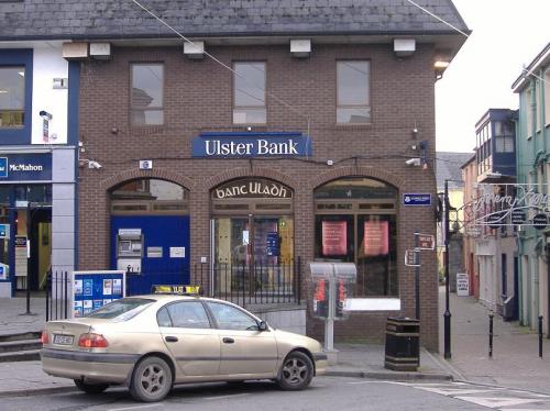 Два клона на една банка нападнати едновременно в Дъблин