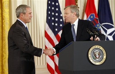 Буш подписа протоколитe за приемане на Албания и Хърватия в НАТО