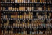 По 53 бутилки уиски месечно изпиват в правителството на Сърбия