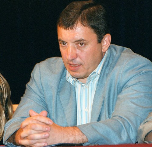 Депутати ще разследват имотите на Алексей Петров по анонимен сигнал