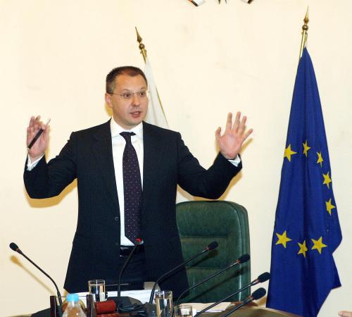 Станишев: Опозицията се опитва да демонизира ДПС