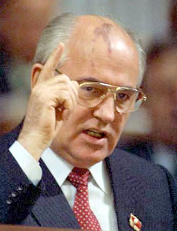 Горбачов се надява Обама да извърши ”перестройка” в САЩ