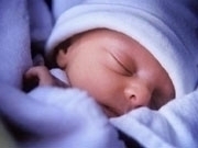 Роди се първото бебе, заченато след диагноза на неоплодена яйцеклетка