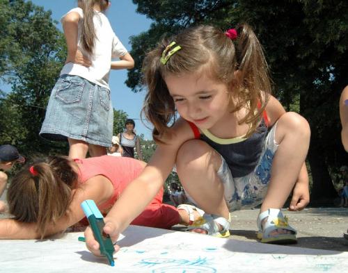 Родители: В бургаските детски градини продължават да ни искат пари 