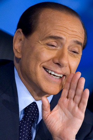 Берлускони изскочи иззад Меркел и я уплаши с “Ку-ку”