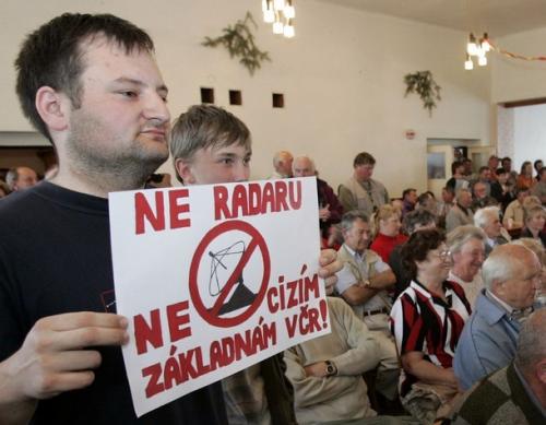 30 чешки кметове протестират срещу противоракетния щит