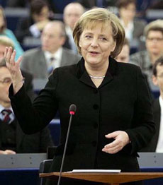 Преизбраха Меркел за председател на Християн-демократическия съюз
