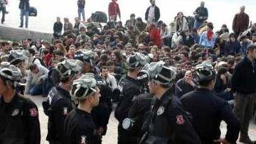 30 души задържани за връзки с “Ал Кайда” в Турция
