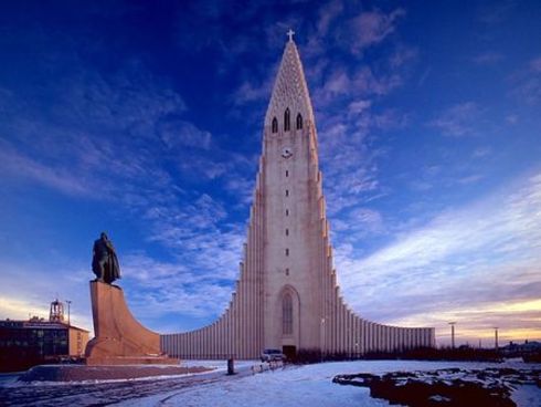 Исландия се сдоби с временно ляво правителство