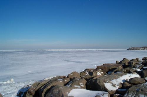 Пропукване на лед причини смъртта на рибар в Охайо