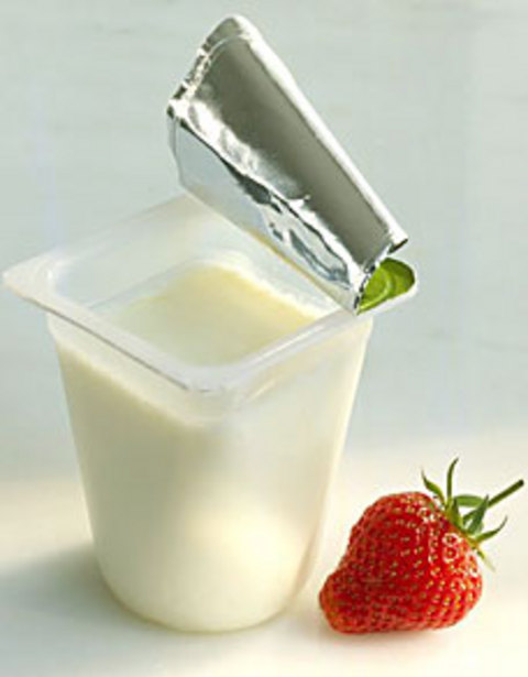 Има известна доза истина за содата каустик в млякото
