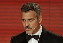 Джордж Клуни хвърлил око на племенницата на Беназир Бхуто
