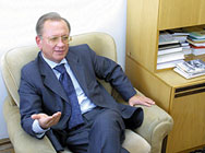 Христо Бисеров се „отблагодарява” на Атилла със зам.-министерско кресло
