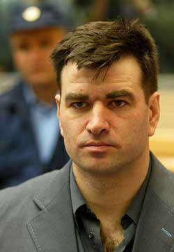 Осуетен опит за бягство от затвора на Милорад Улемек - Легия