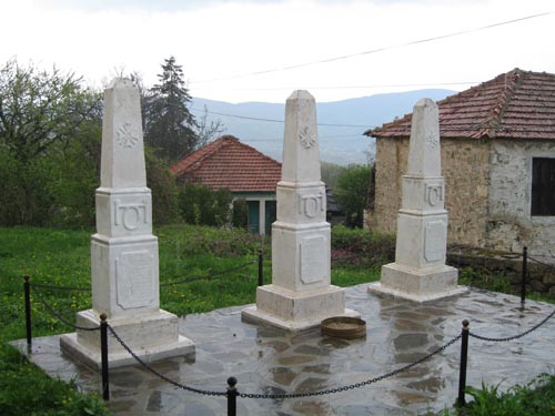 ВМРО: Да не се допуска оскверняване на българските военни паметници в Македония