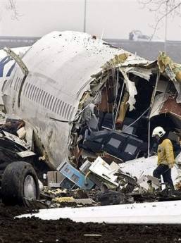 Причина за катастрофата на “Боинг”-а в Амстердам може да е друг самолет
