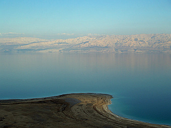 Мъртво море умира