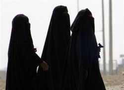 Арестуваха жена в Саудитска Арабия, карала кола