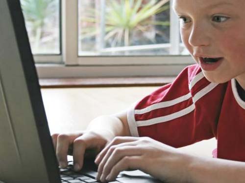 Интернет-зависимостта прави децата по-агресивни