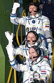 Евакуираха космонавти за първи път в историята 