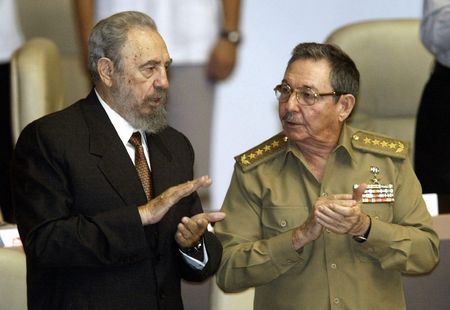Фидел Кастро вече се е възстановил от болестта си