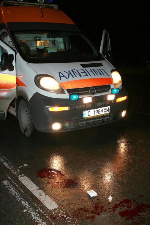 Жена пострада след сблъсък на автобус и маршрутка