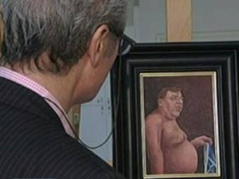 Портрети на голия премиер на Ирландия махнати от галерии