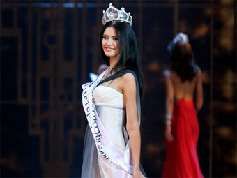 Спират “Мис Русия-2009” от участие в “Мис Свят” заради порноскандал