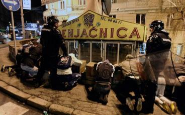 8 пострадали, 28 задържани след протестите в Белград