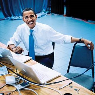 Обама отговори на 7 въпроса на американците по интернет