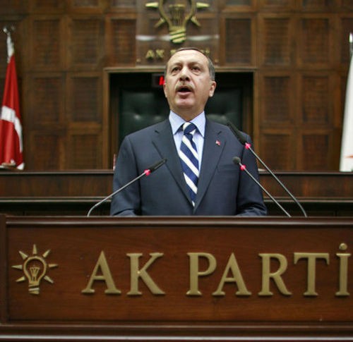 Управляващата партия печели местните избори в Турция 