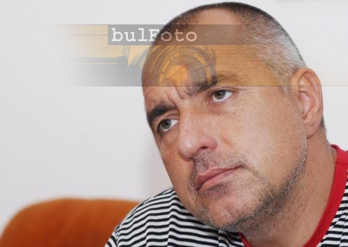 ГЕРБ: Не София е в криза, а България не може да излезе от нея; Станишев е страхливец