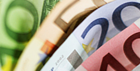 "Еврото пада, след като Moody’s намали перспективата за ДСК и ПИБ"
