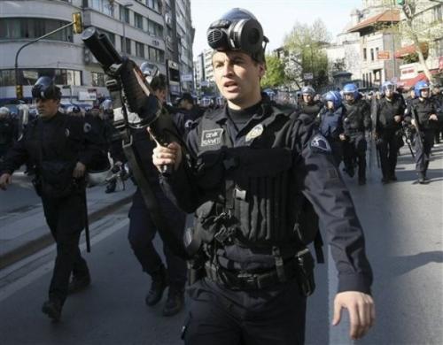 Арести в Турция по обвинение за сваляне на правителството
