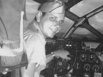 Почина вторият пилот на самолета, хвърлил бомбата над Нагасаки