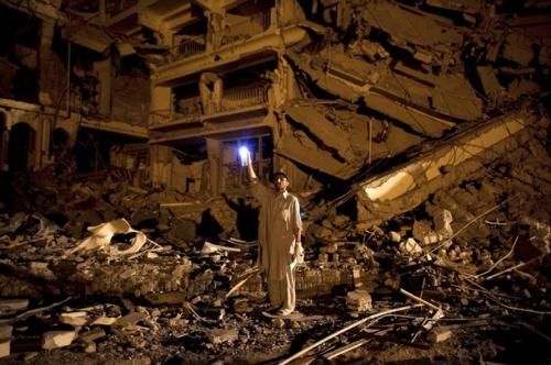 11 убити и 52 ранени при взрив в луксозен пакистански хотел