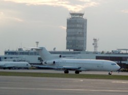 Инцидент със самолет на Ер Франс на летището в Белград