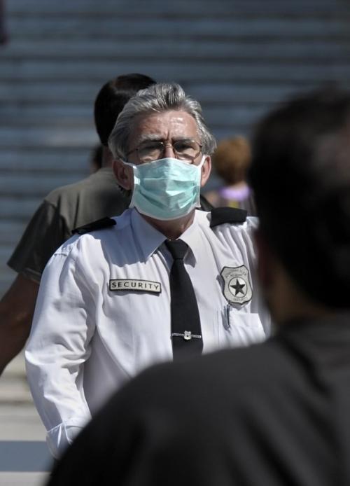 Заразените с новия грип в Гърция достигнаха 20 души