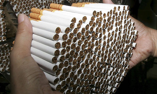 Заловиха 1,65 млн. пакета контрабандни цигари