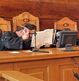 Вещи лица на съд за раздути оценки