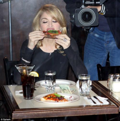 Мадона: По-скоро бих се хвърлила под някой влак отколкото да се омъжа 