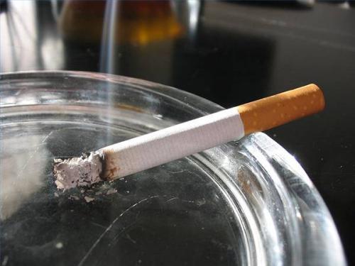 Борисов ще намалява цигарите 