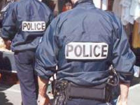 Полицията спря опит за имотна измама