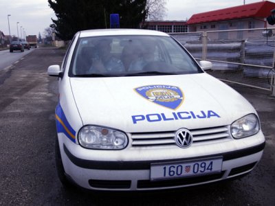 Хвърлиха бомба срещу ТВ Пинк в Белград