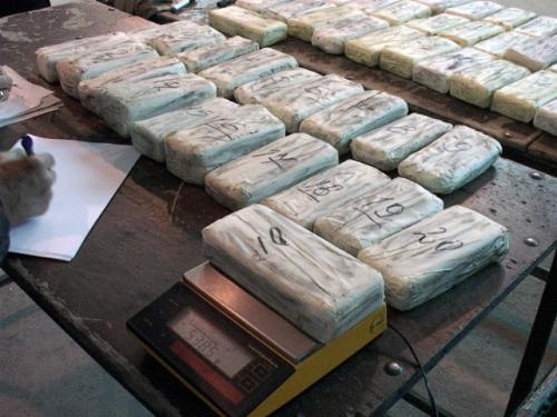 Задържаха близо 30 кг хероин на Калотина