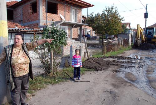 Спряха водата на роми в Хасково, не плащали от години
